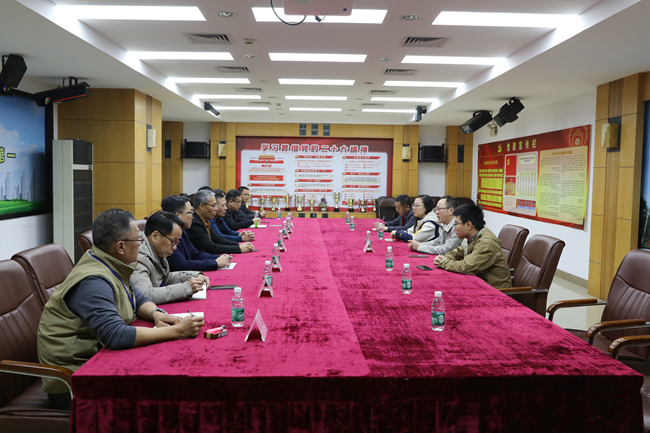 送祝福、暖企心、謀發(fā)展！——禪城區(qū)住建局領(lǐng)導(dǎo)一行新春走訪我司